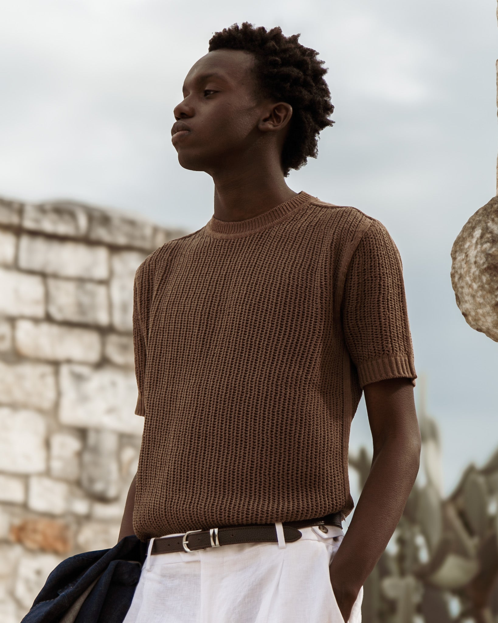 Grigor - t-shirt oversize perforé marron foncé