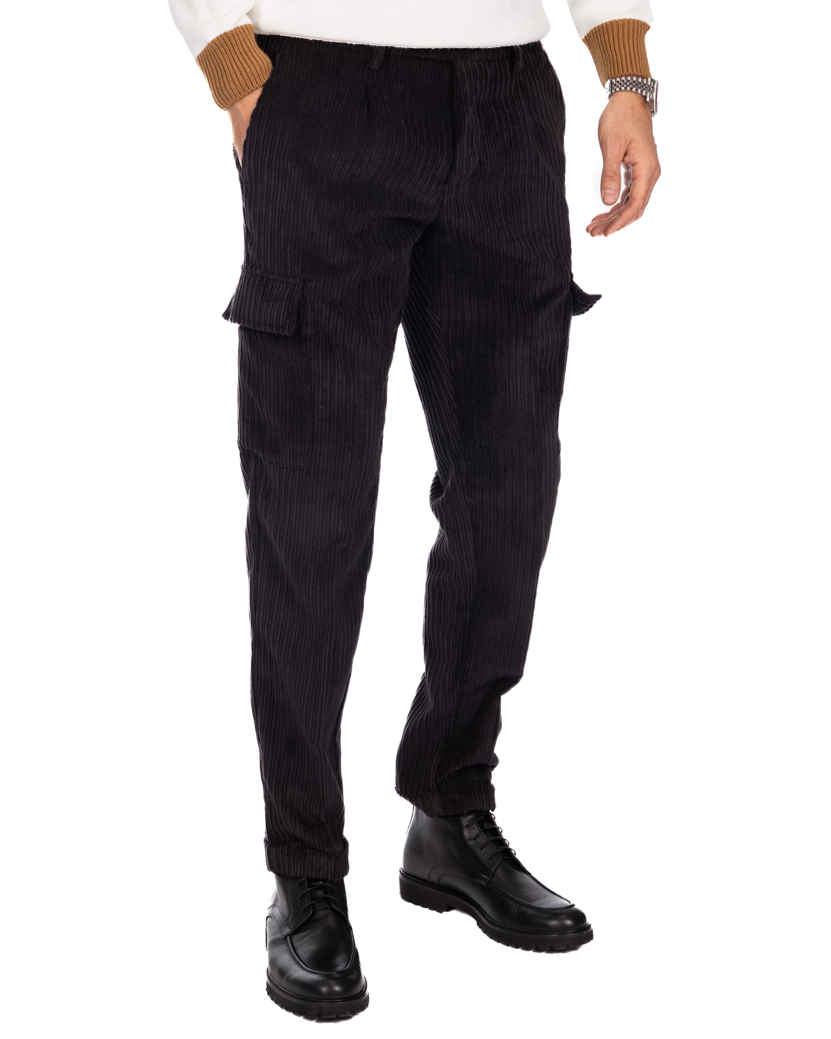 Hamburg - black velvet cargo trousers