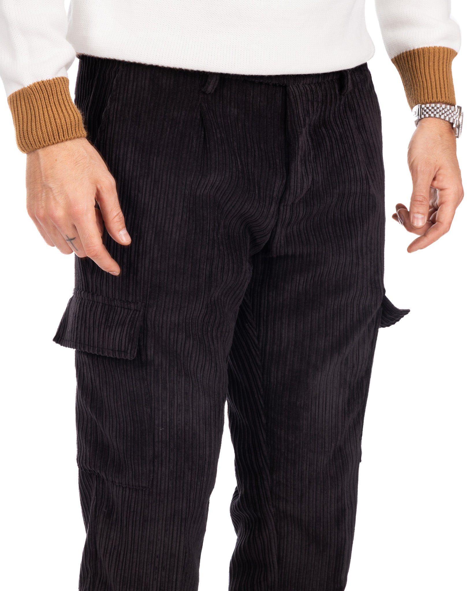 Hamburg - black velvet cargo trousers