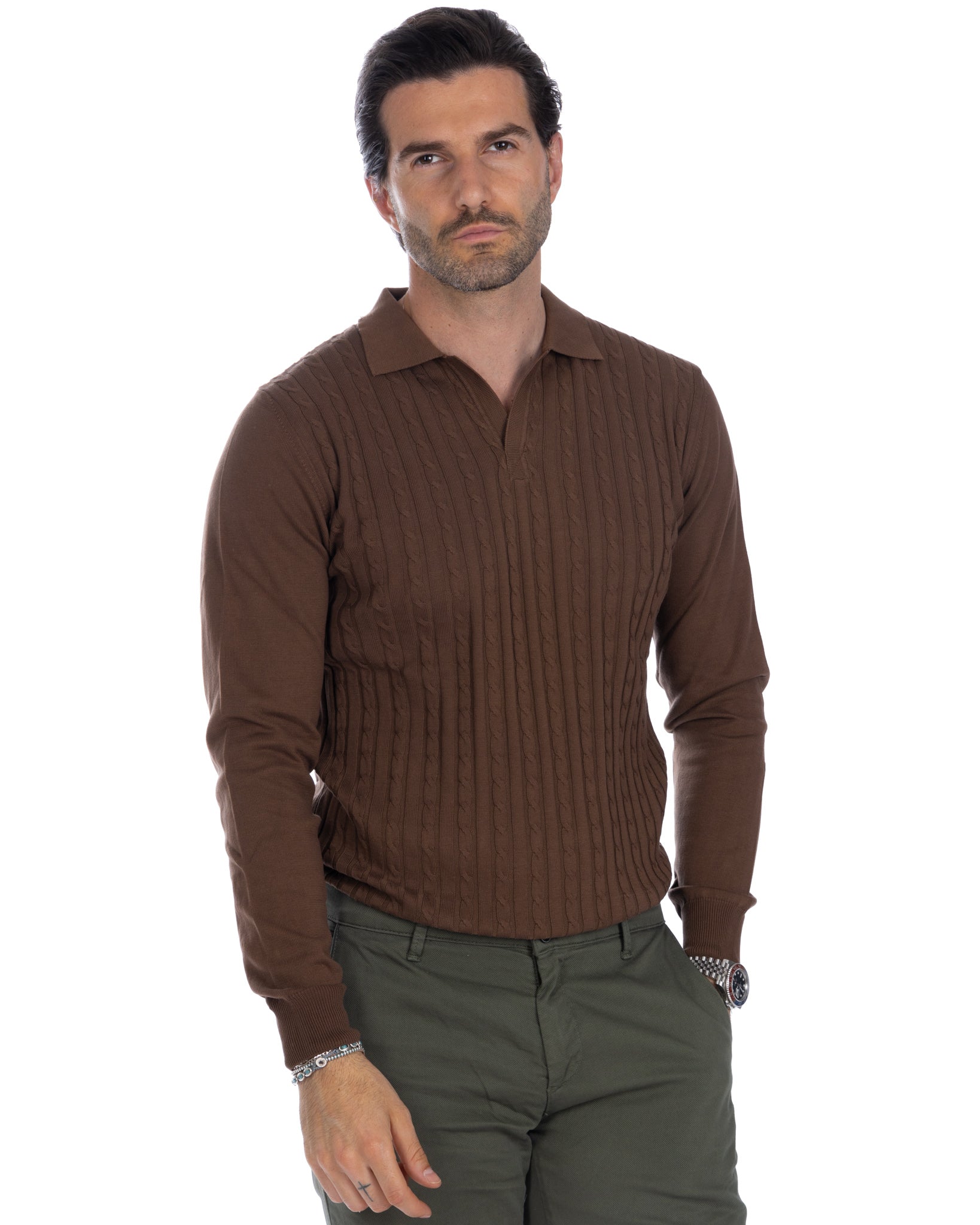 Matteo - tobacco sweater with braids