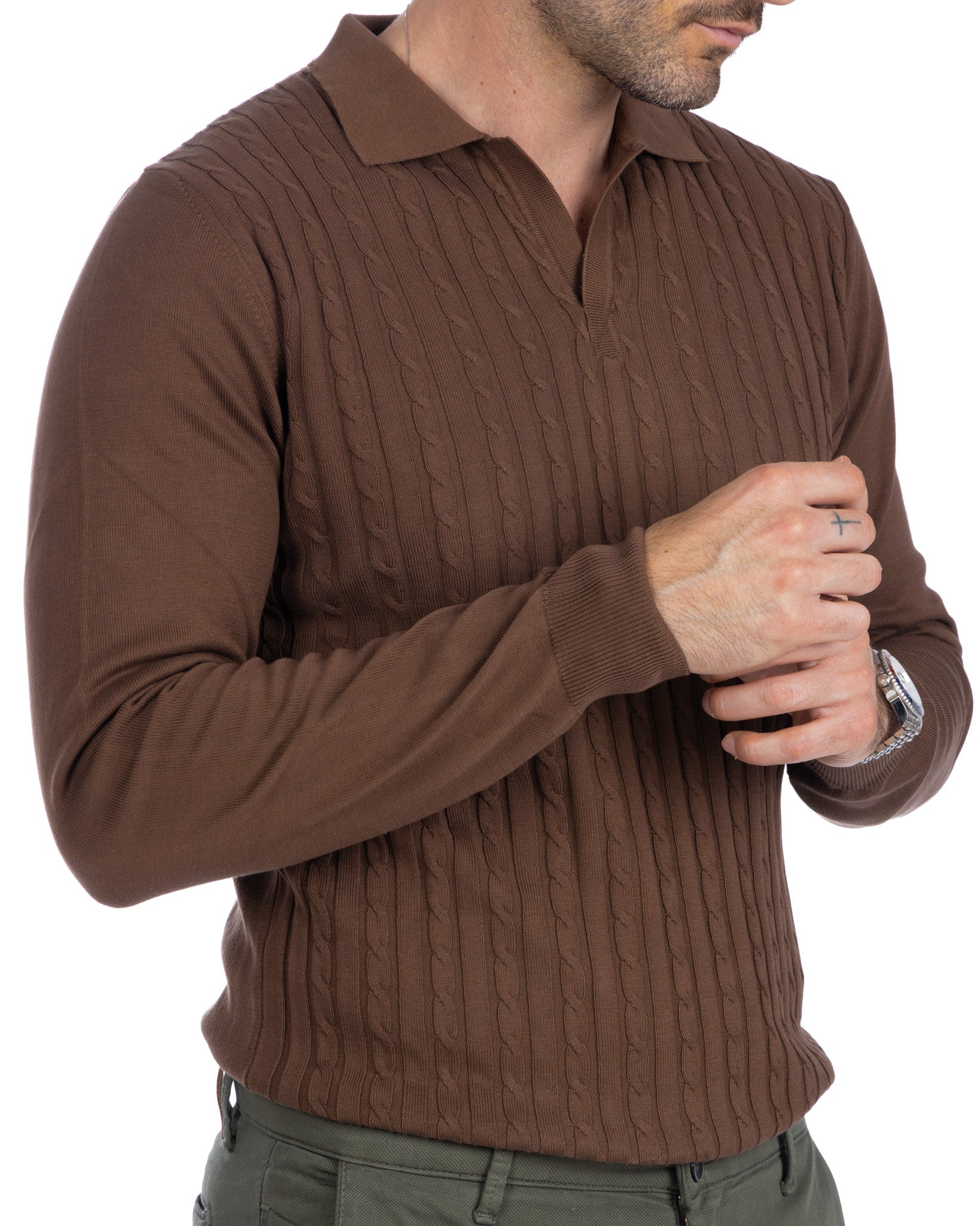 Matteo - tobacco sweater with braids