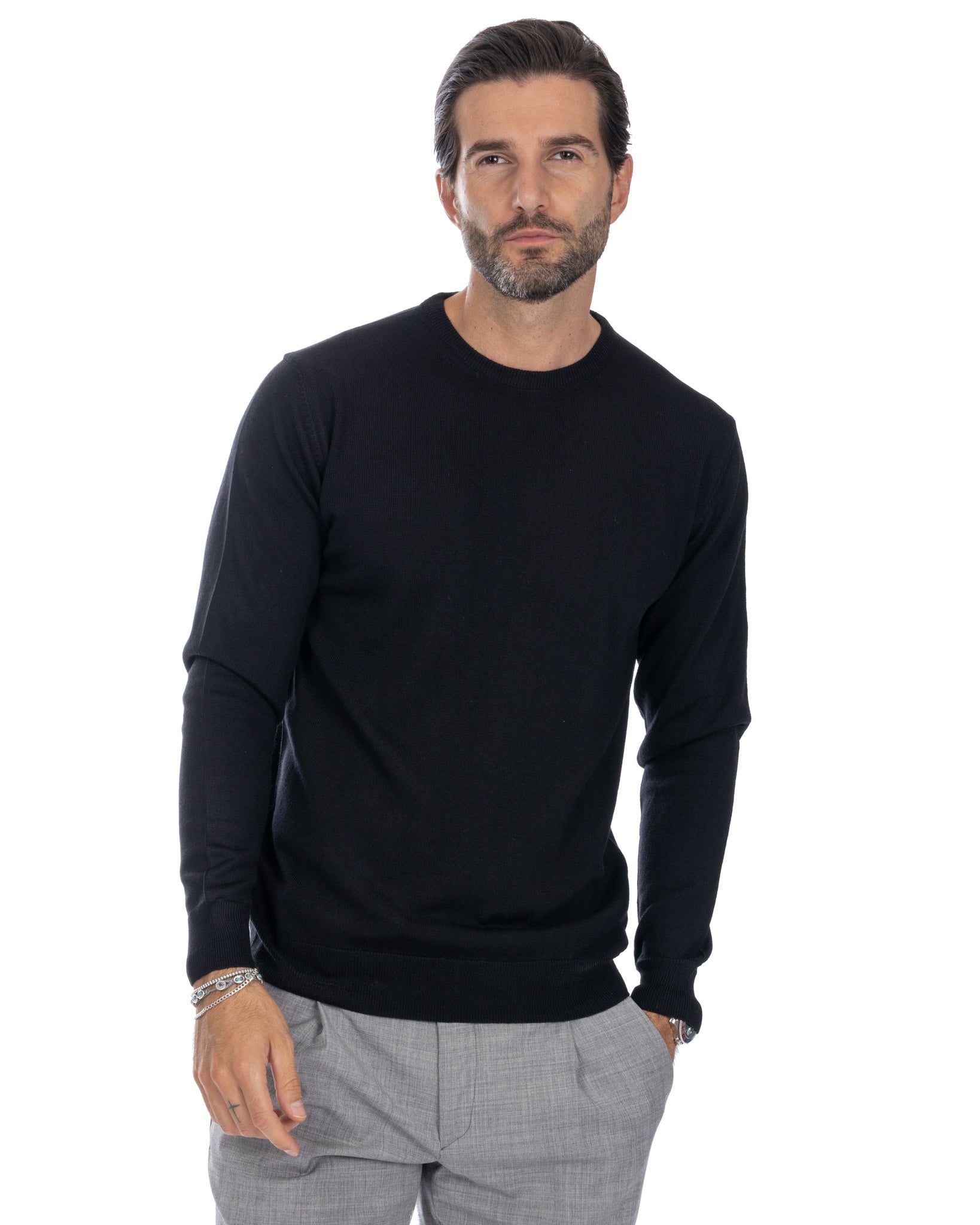Pull ras du cou Furore en laine mérinos noire Tollegno