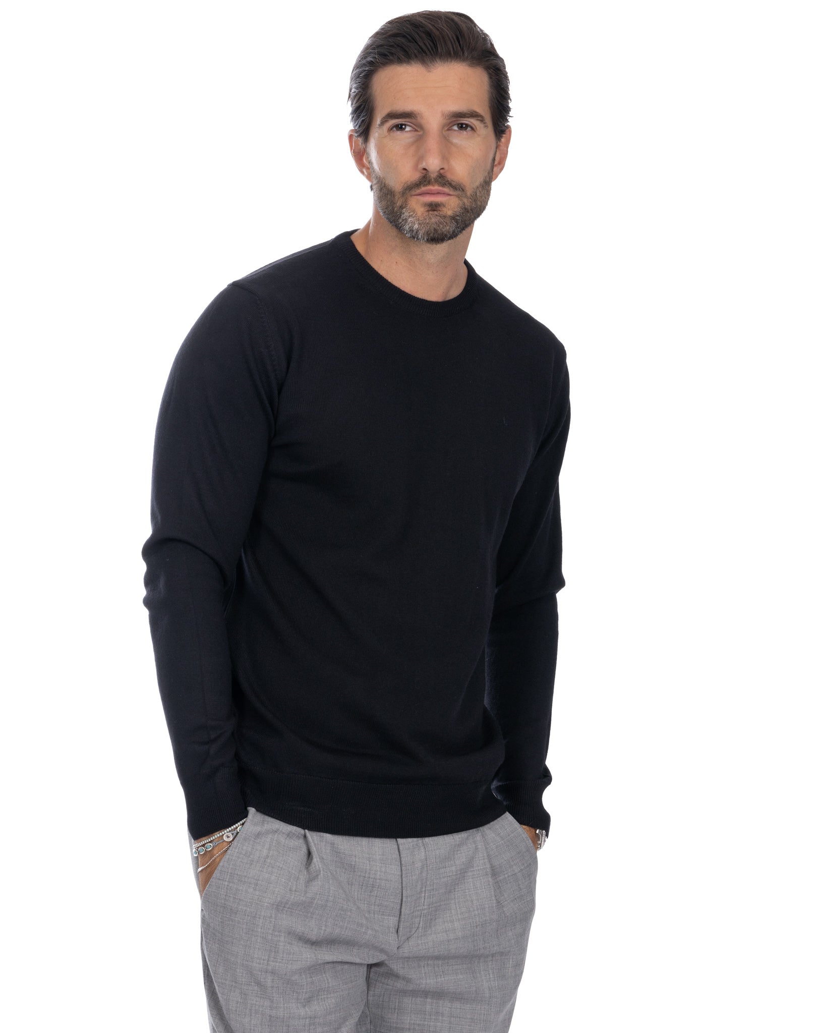 Pull ras du cou Furore en laine mérinos noire Tollegno