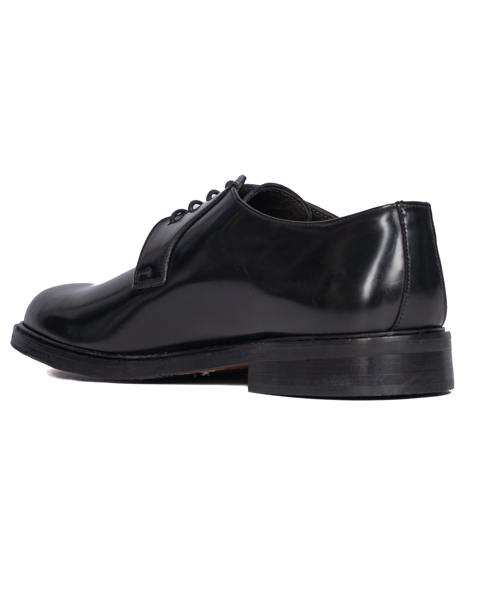 Edgar Derby in black leather