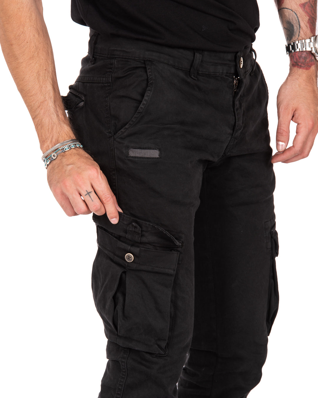 Roy - black cargo trousers
