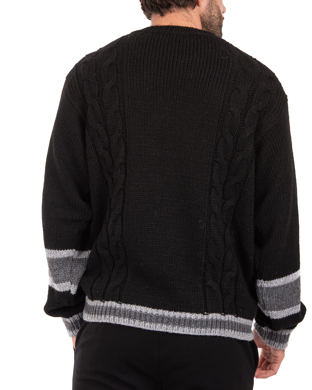 Edam - maglione nero con trecce laterali