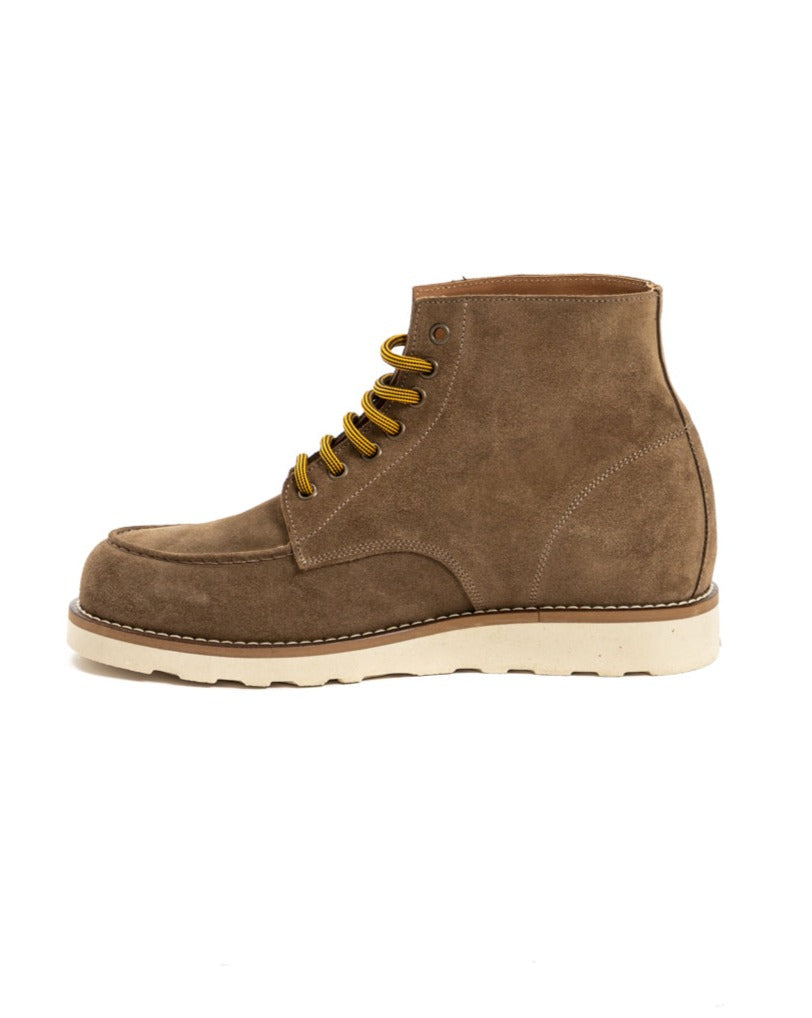 Moon - suede boot with mud laces