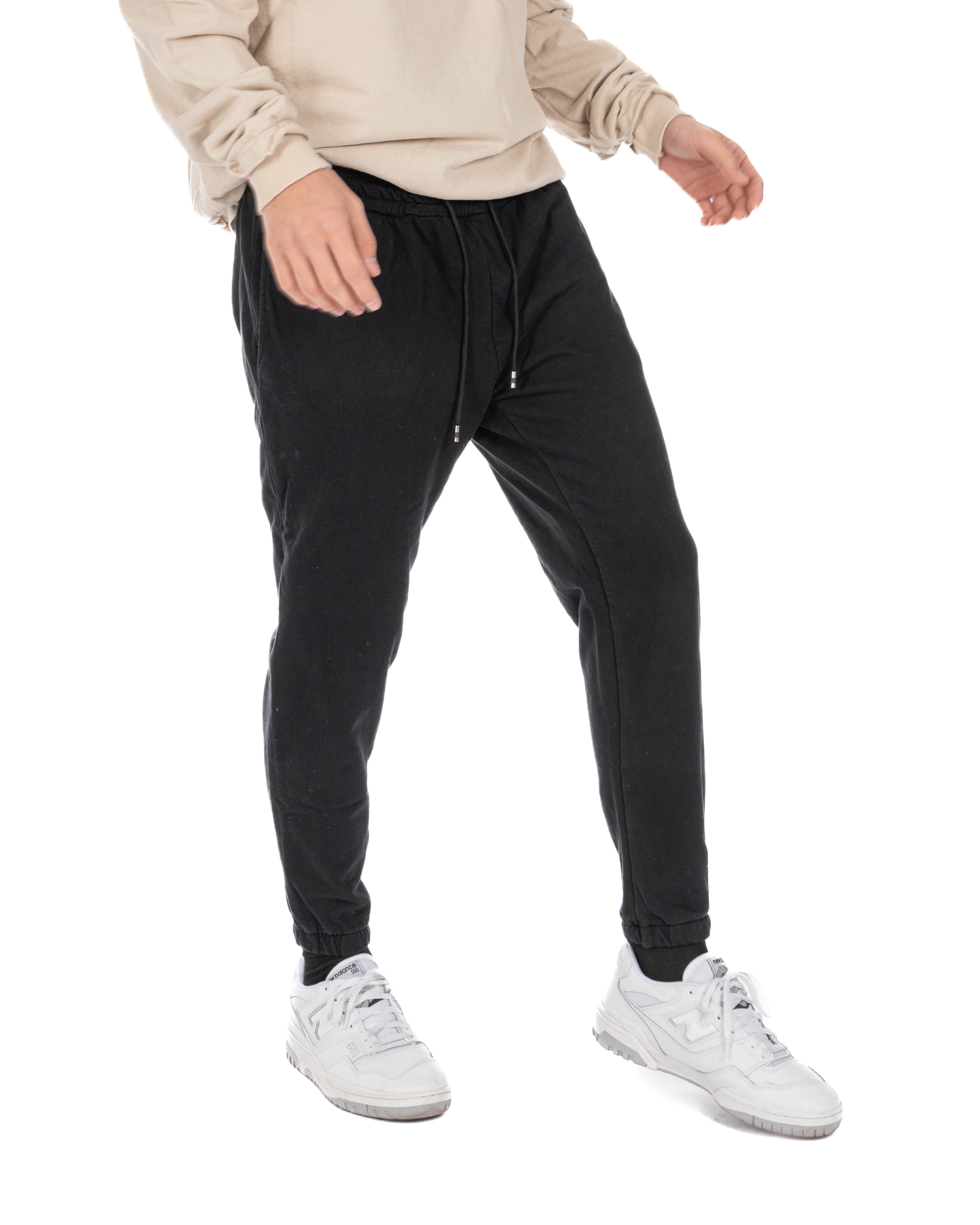 Hans - black tracksuit trousers