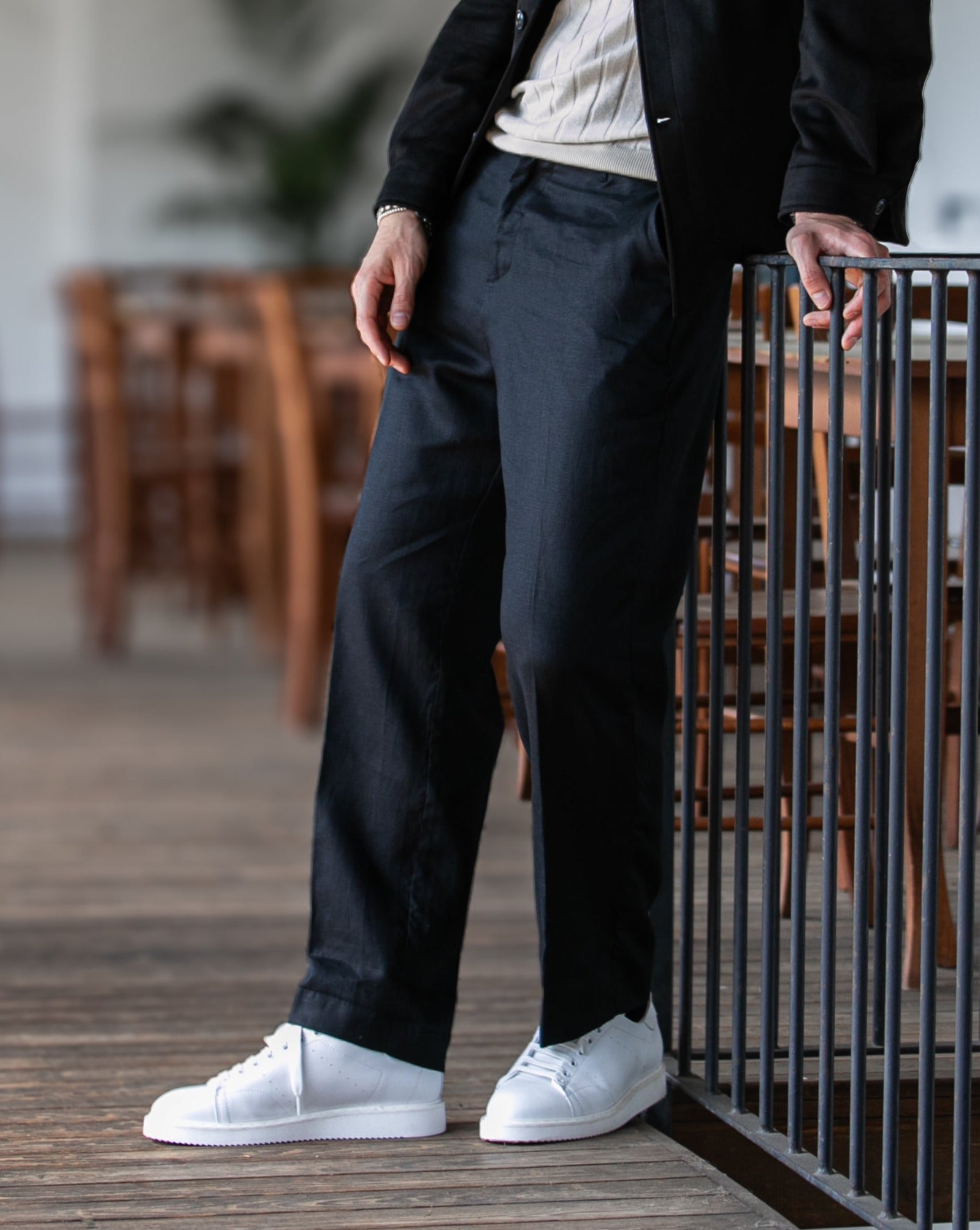 Lucas - pantalone largo nero in puro lino