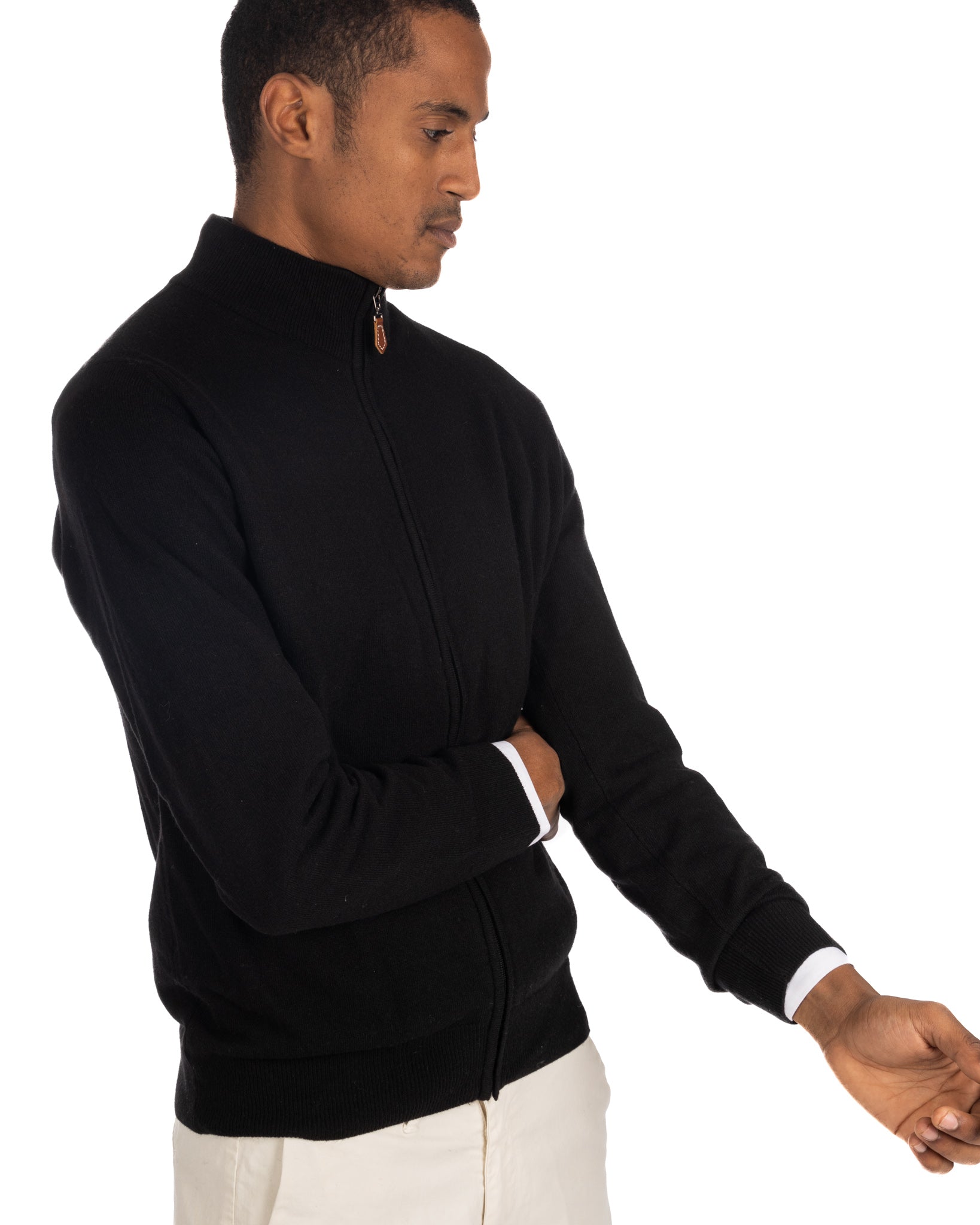 Matt - black full zip sweater in cashmere blend