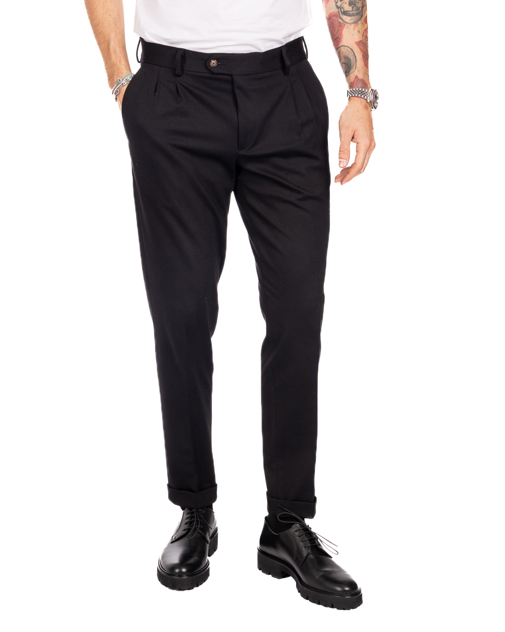 Thomas - black two-pleat trousers in milano stitch