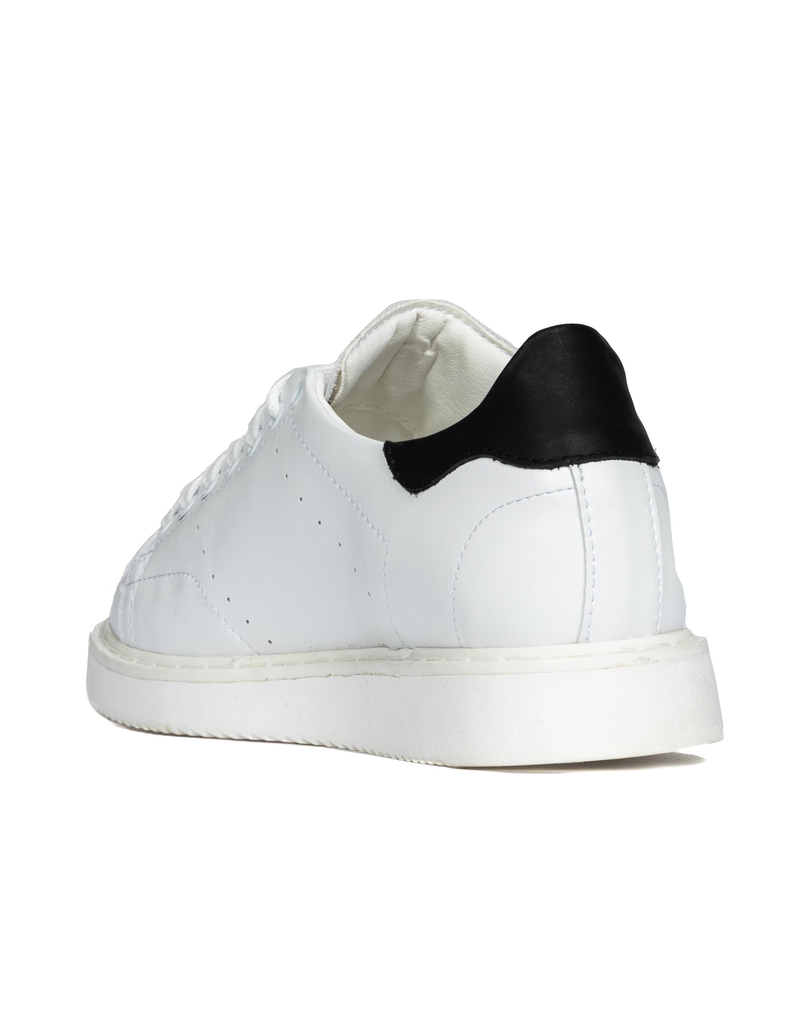 S01 - white leather sneakers with black details