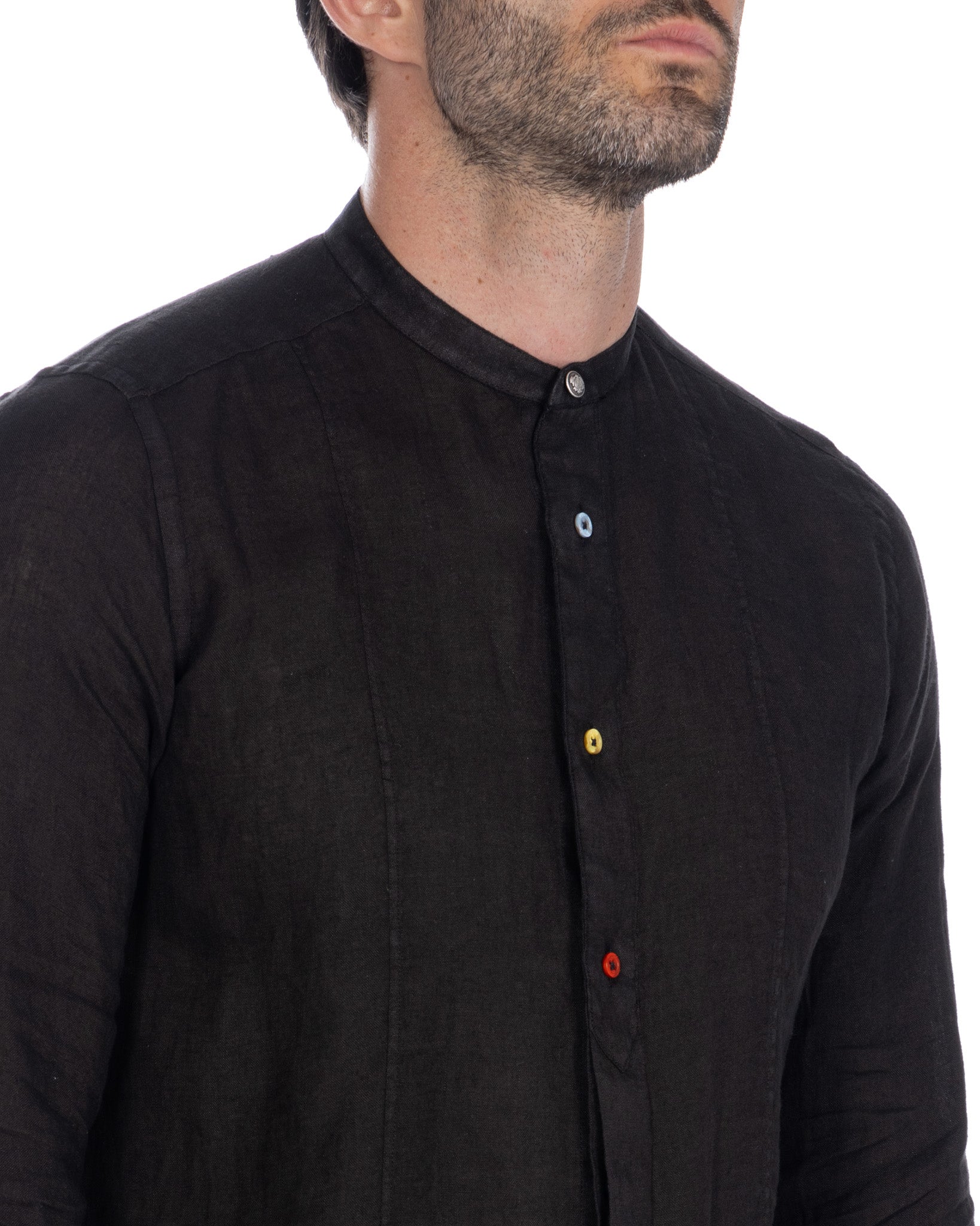 Cannes - henley shirt in pure black linen