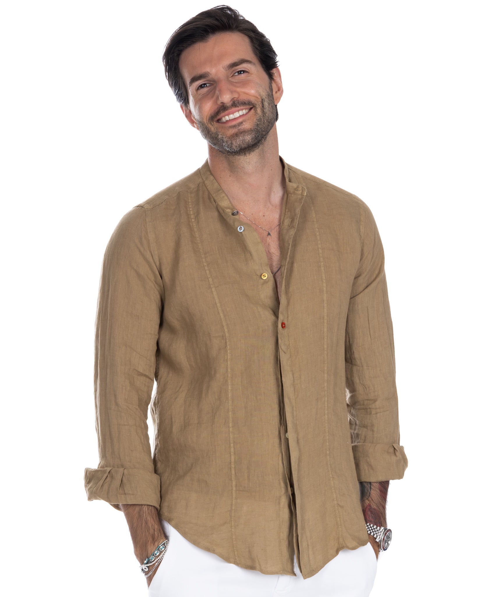 Cannes - henley shirt in pure camel linen