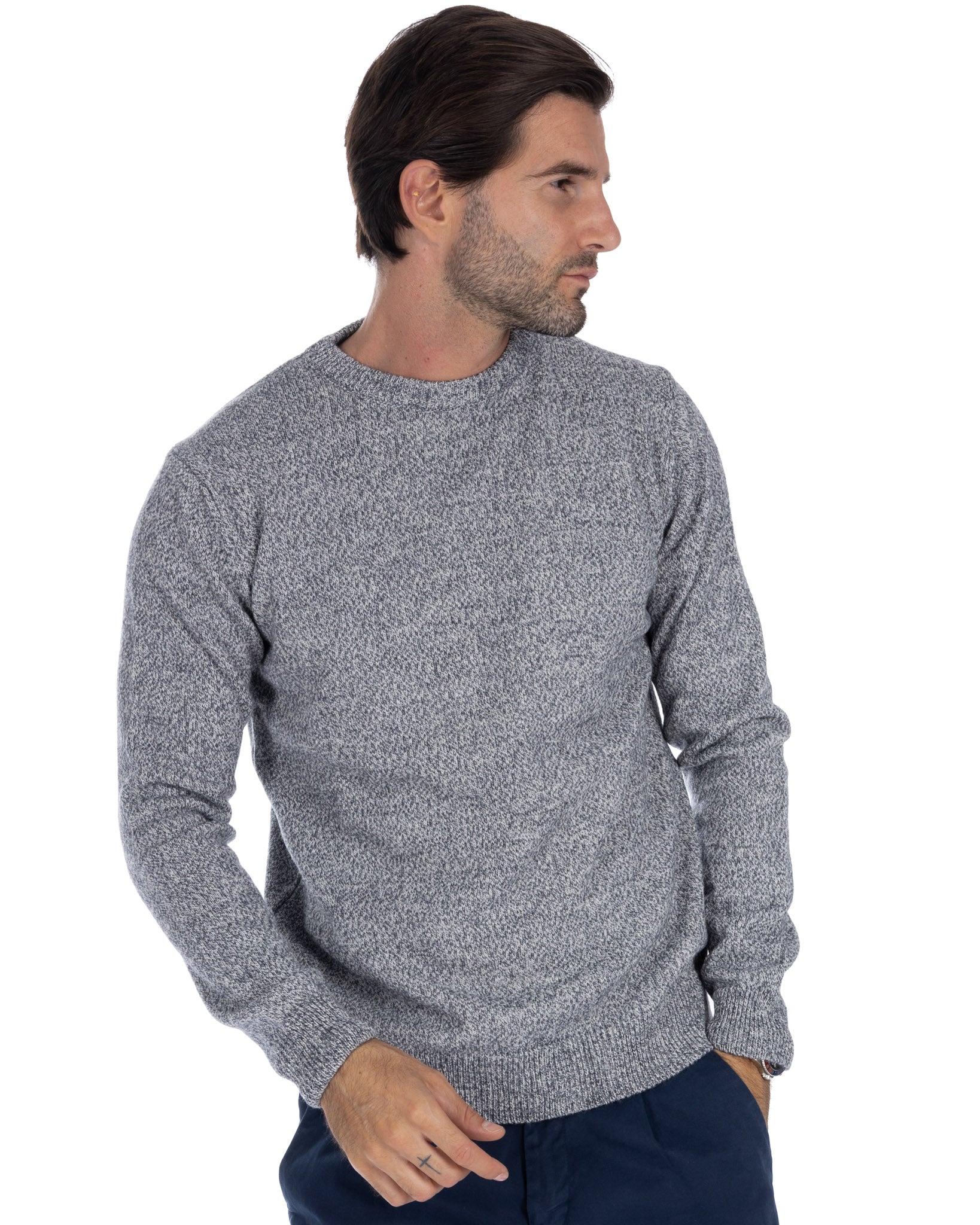 Willie - gray bouclé crew neck sweater