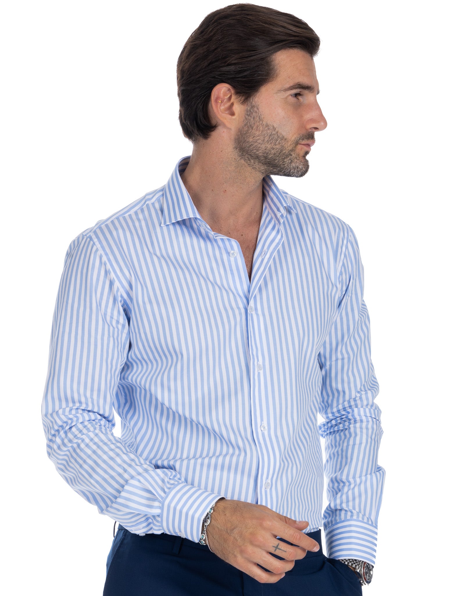 Shirt - slim fit medium light blue stripe