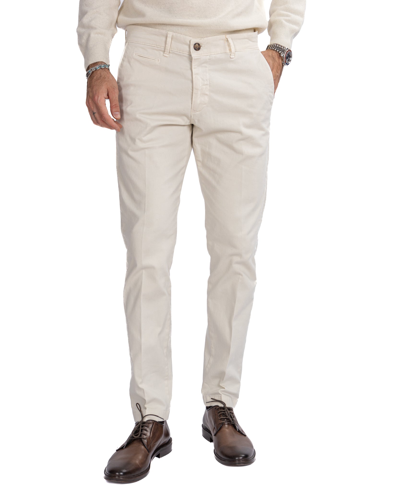 Paul - Basic cream trousers 