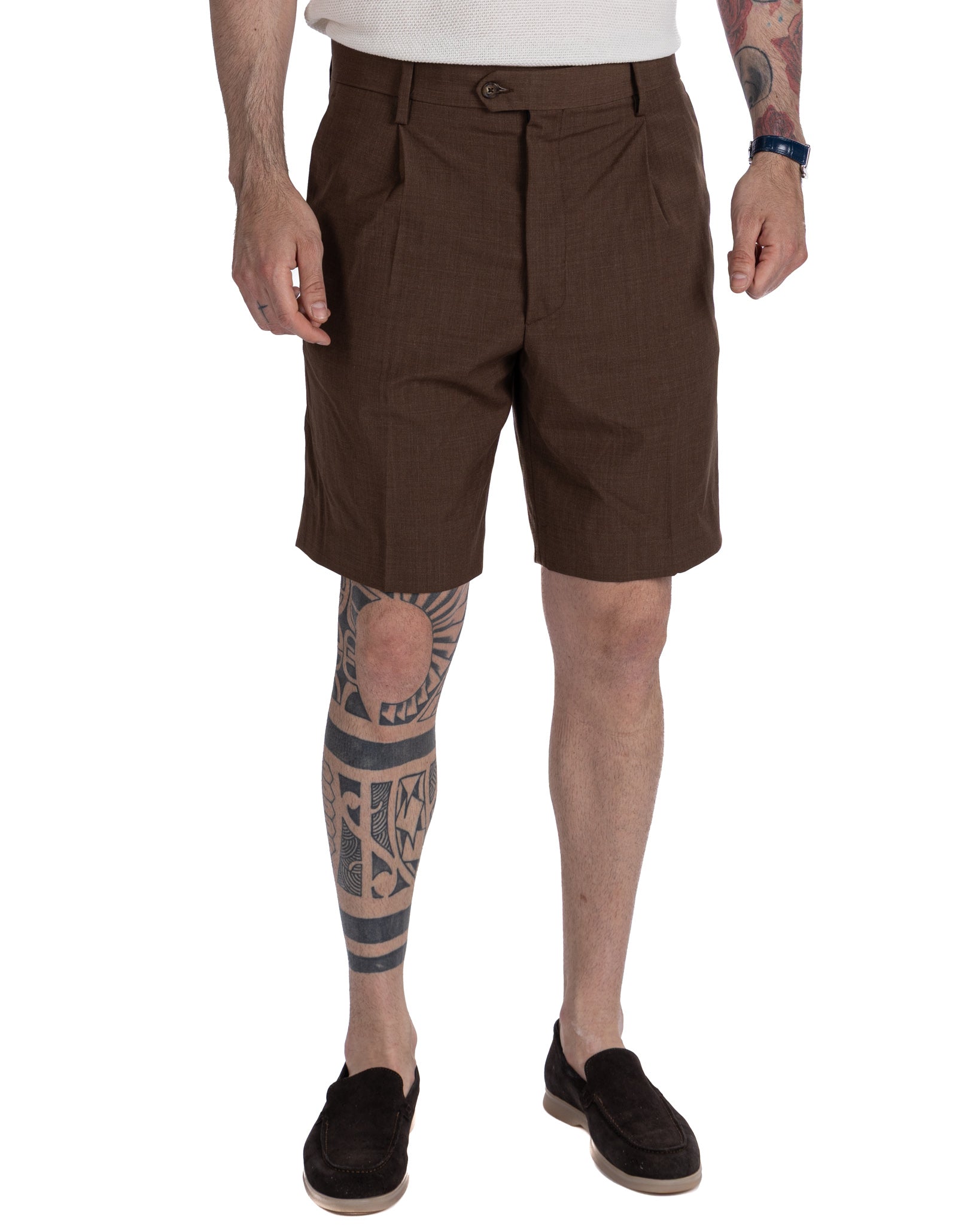 Colton - High-waisted Bermuda shorts with darts in dark brown