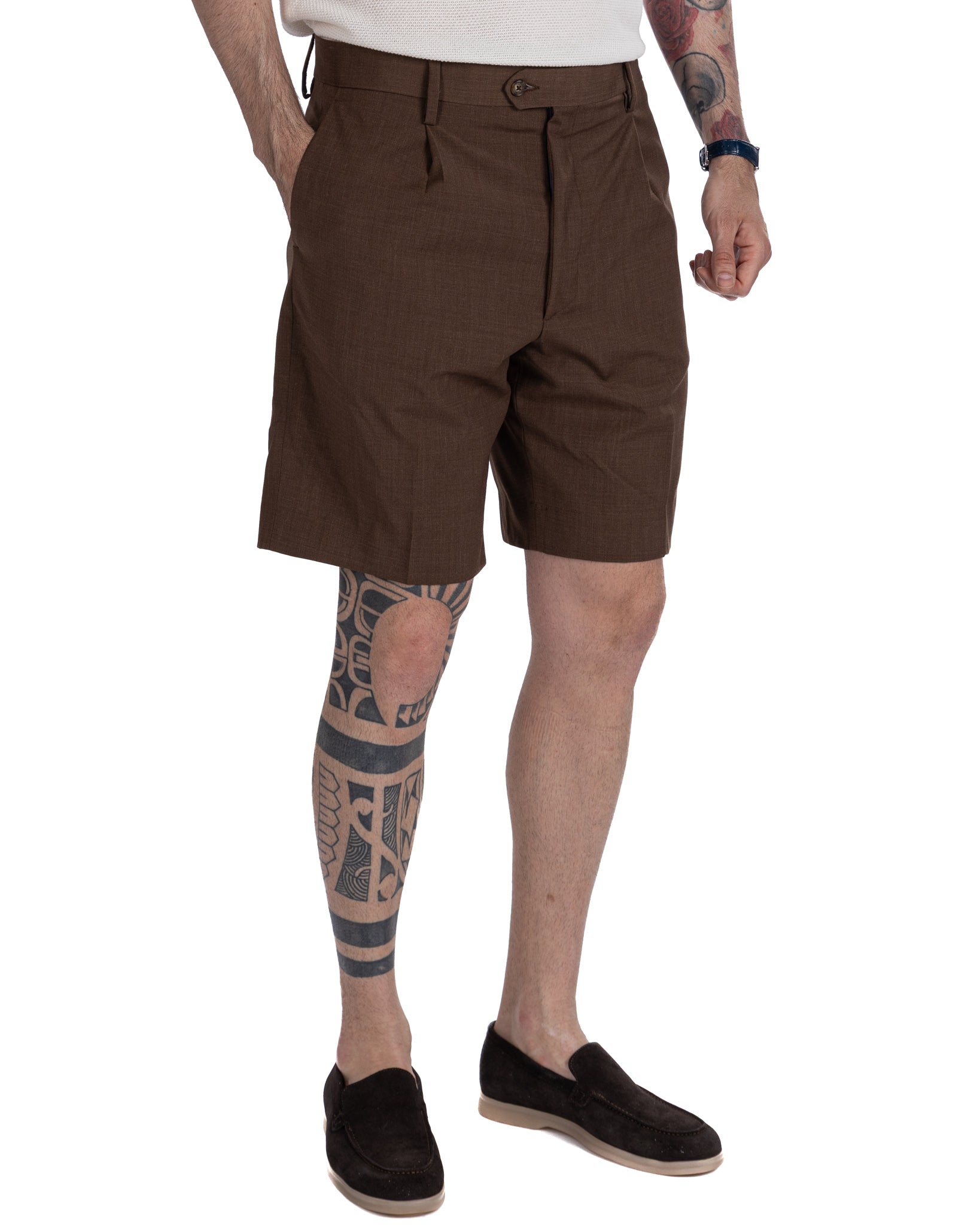 Colton - Bermuda taille haute à pinces marron foncé