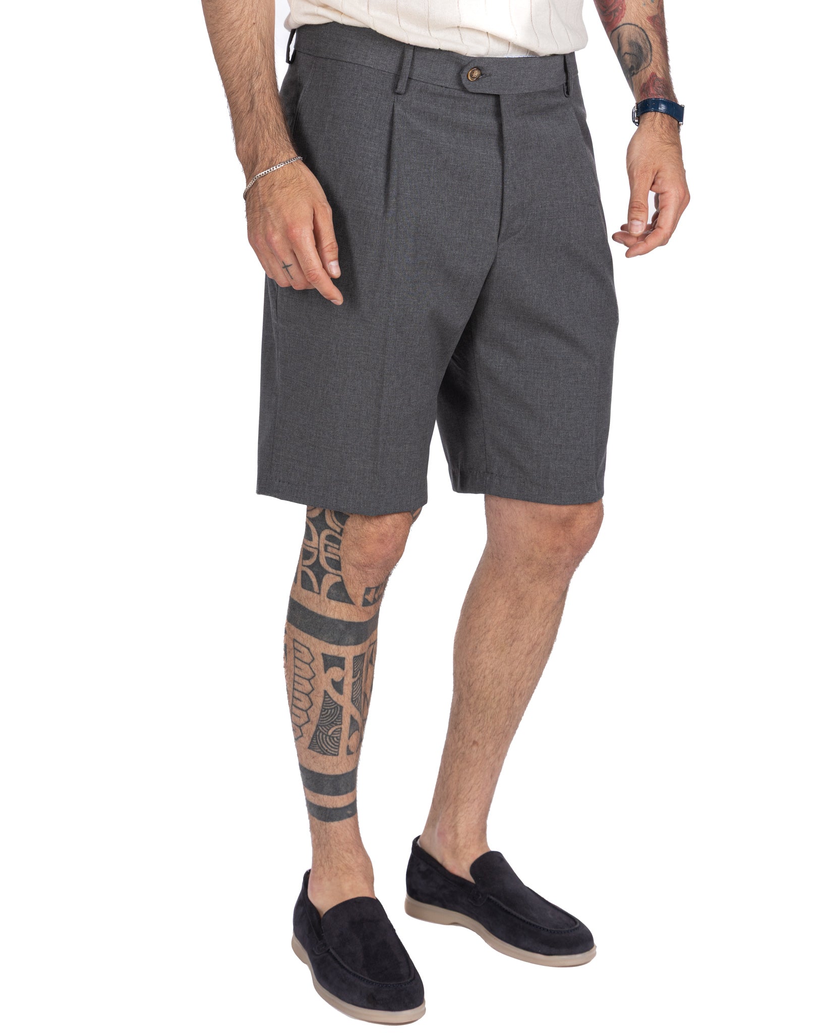 Colton - High-waisted Bermuda Shorts with Darts Charcoal