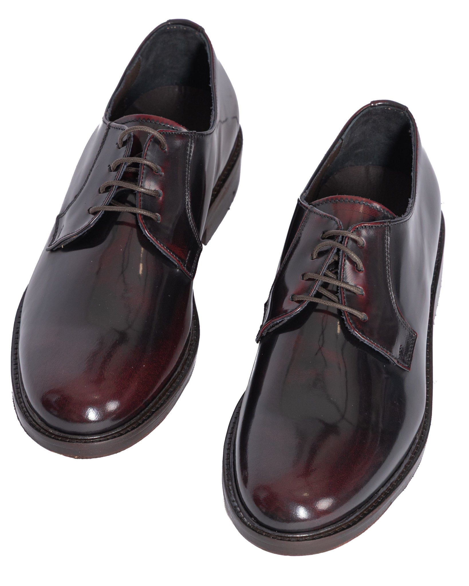 Edgar Derby in burgundy leather