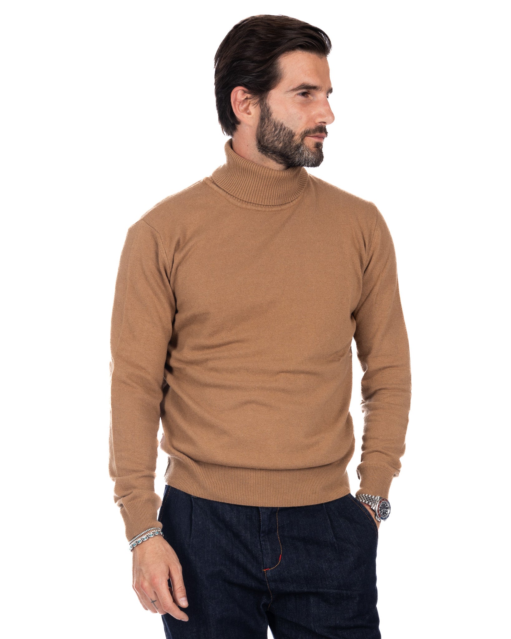 Lee - camel cashmere blend turtleneck