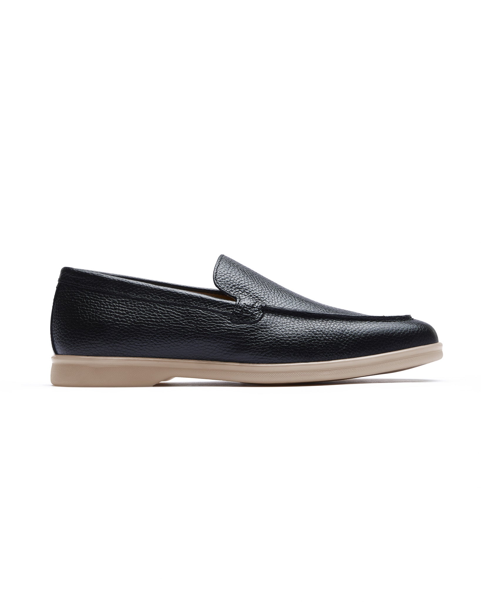 Pier black leather loafer