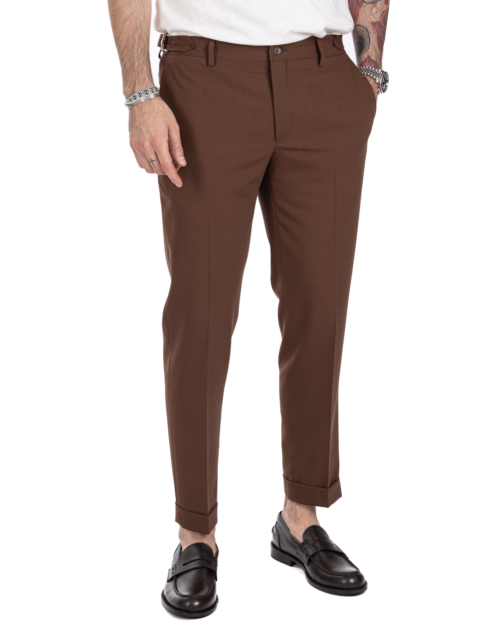 Trani - trousers with dark brown buckles