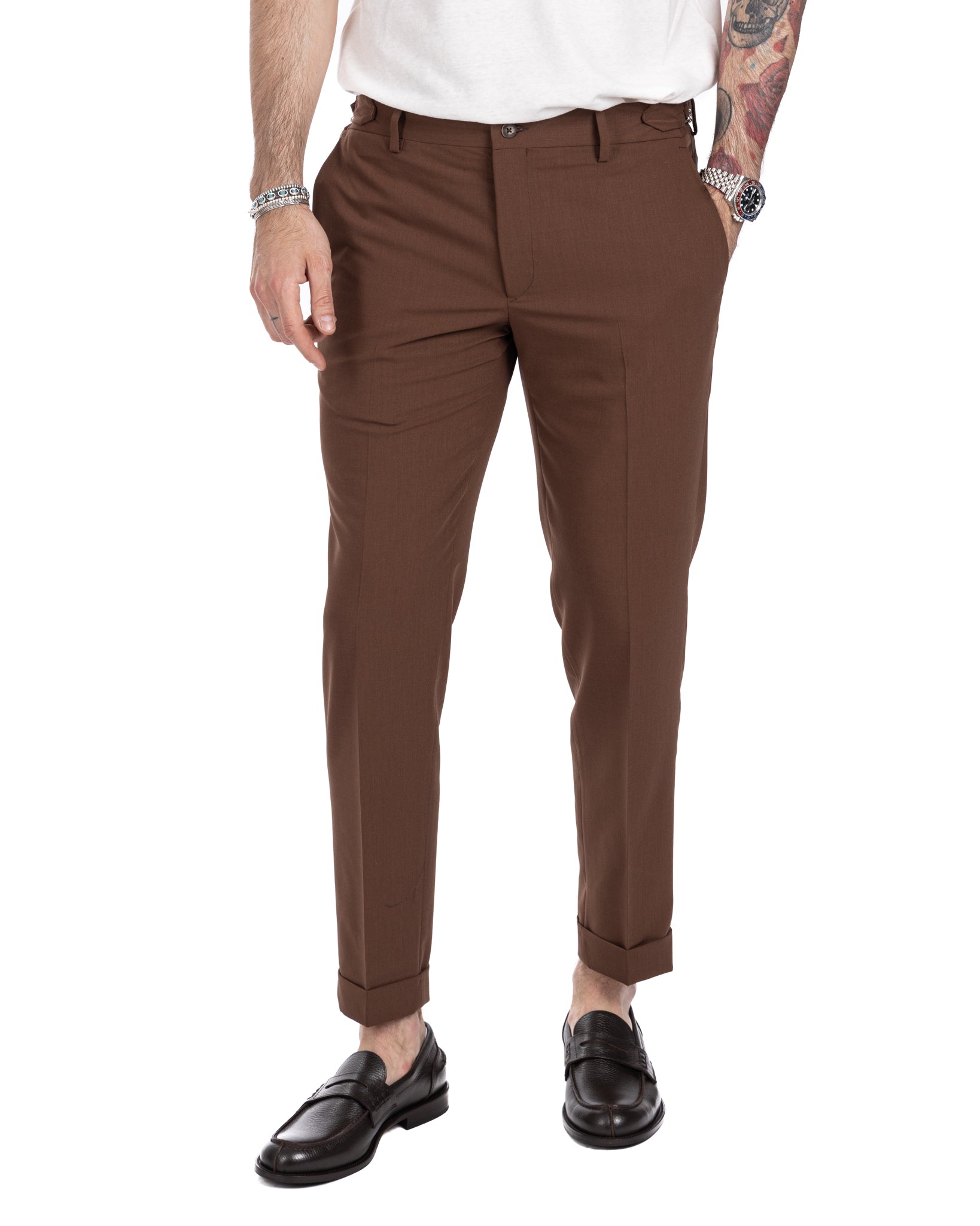 Trani - trousers with tobacco buckles